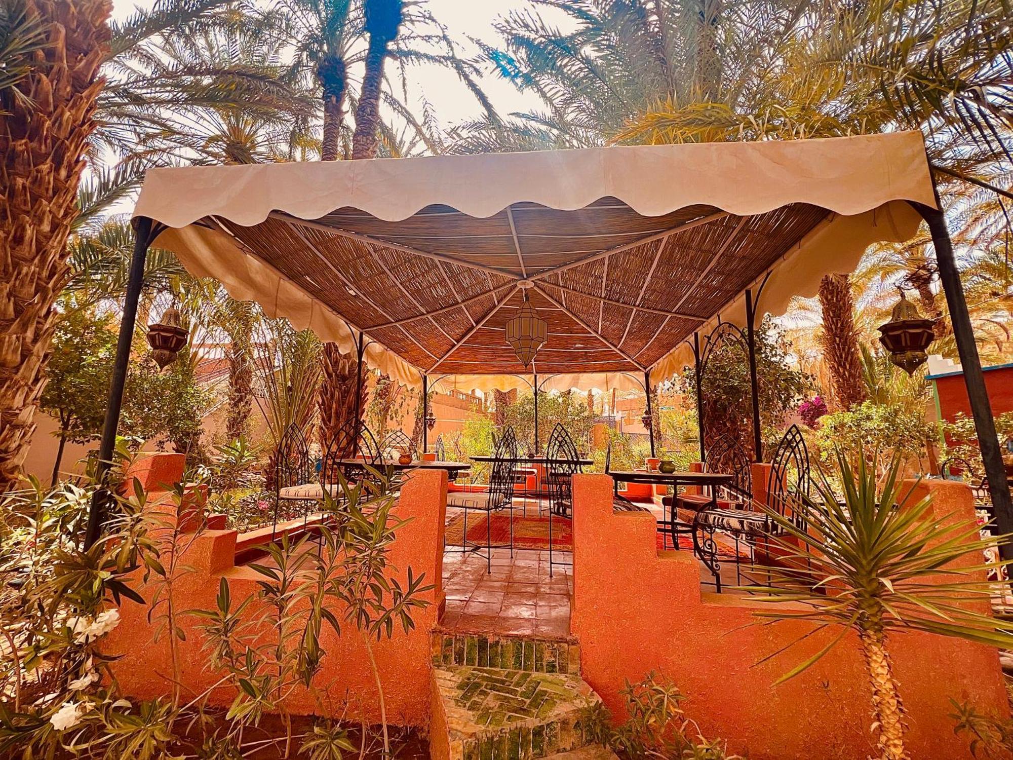 Riad Le Petit Jardin ザゴラ エクステリア 写真