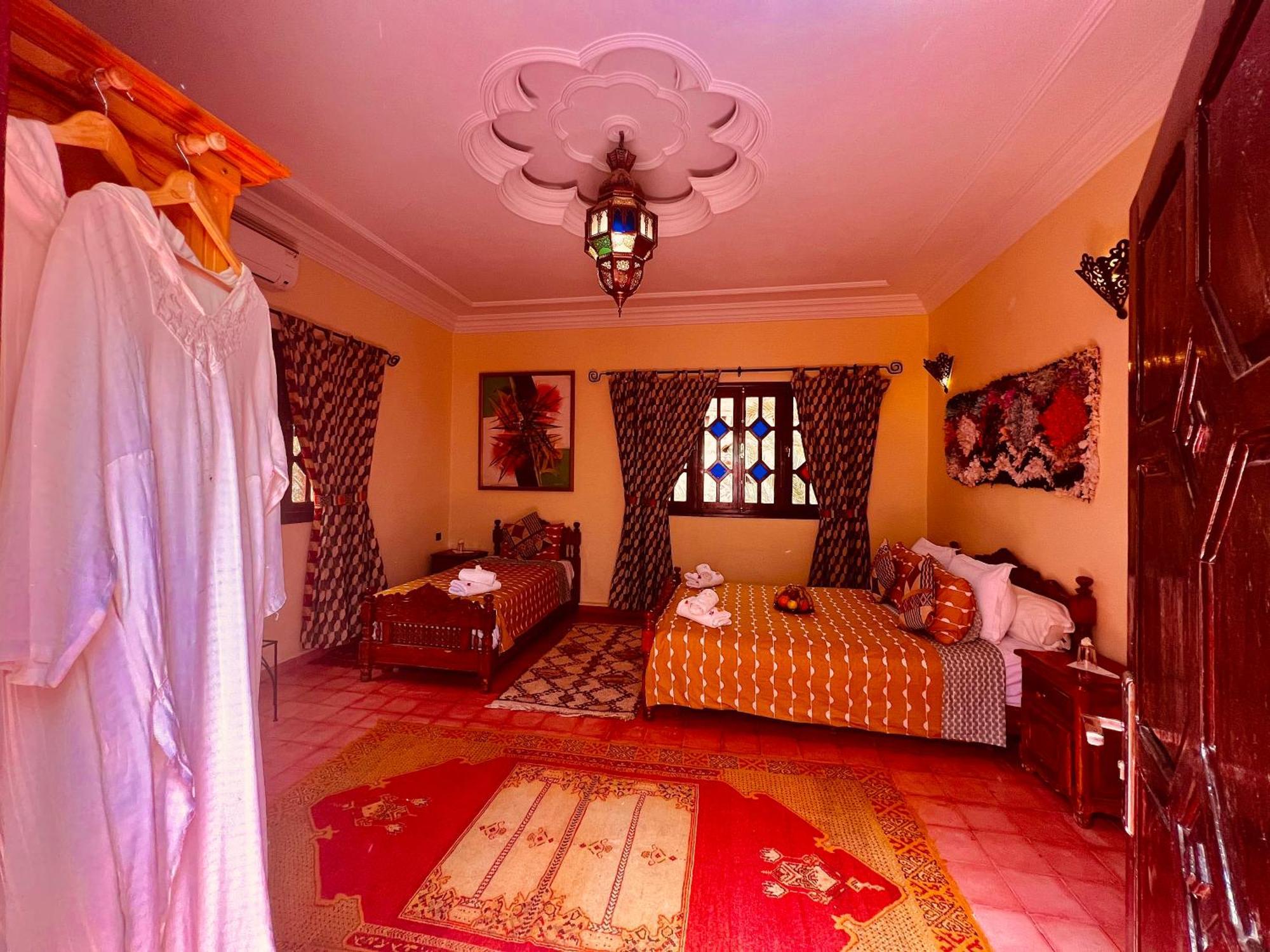Riad Le Petit Jardin ザゴラ エクステリア 写真